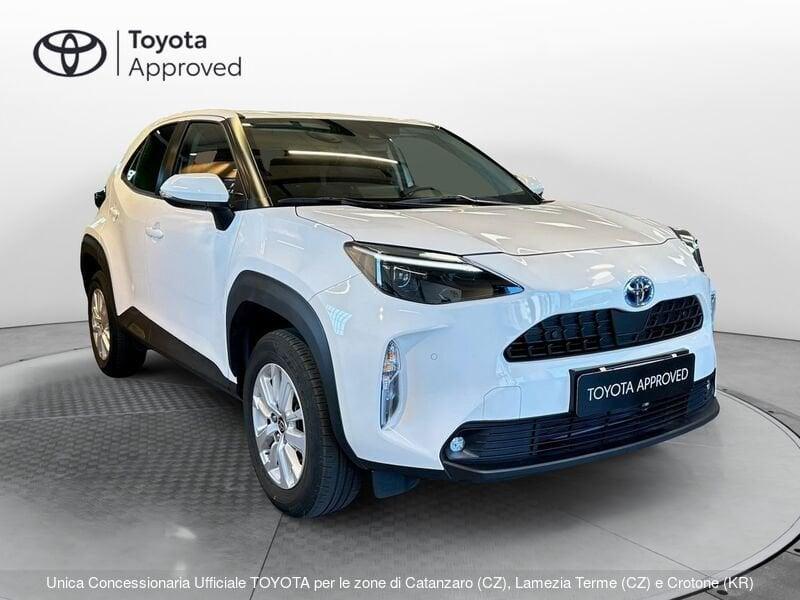 Toyota Yaris Cross 1.5 Hybrid 5p. E-CVT AWD-i Business