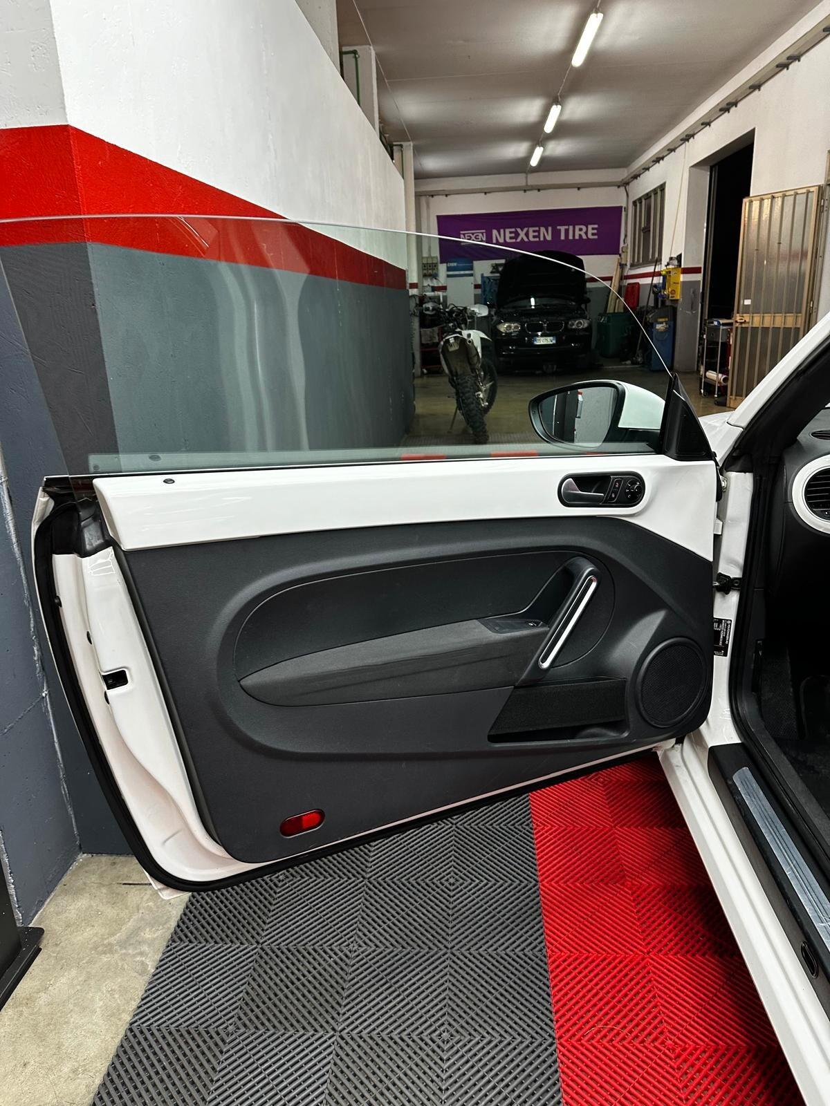 Volkswagen Maggiolino 1.6 TDI Design