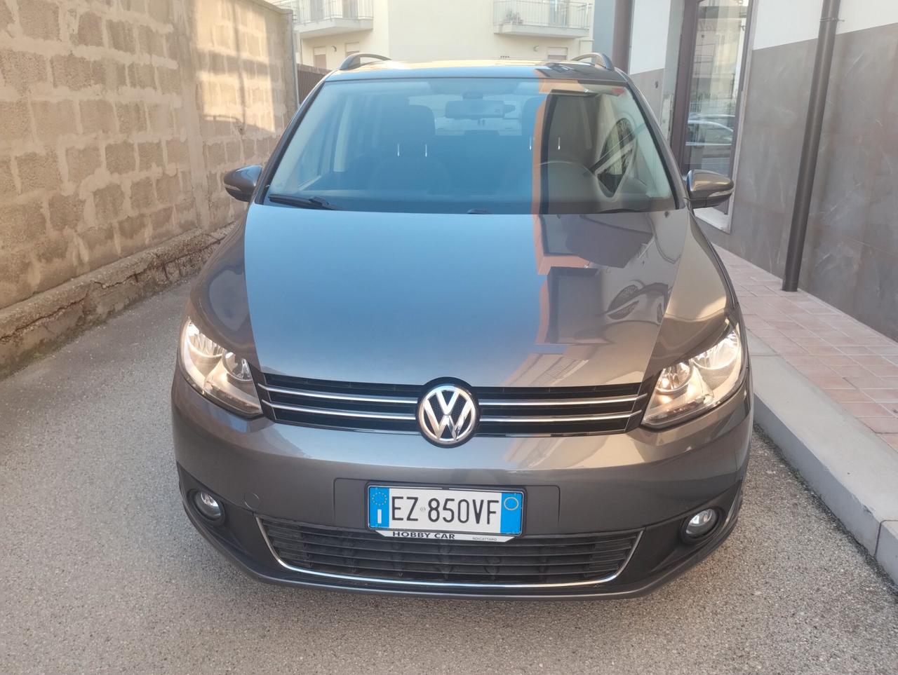 Volkswagen Touran Business 1.6 TDI DSG Comfortline
