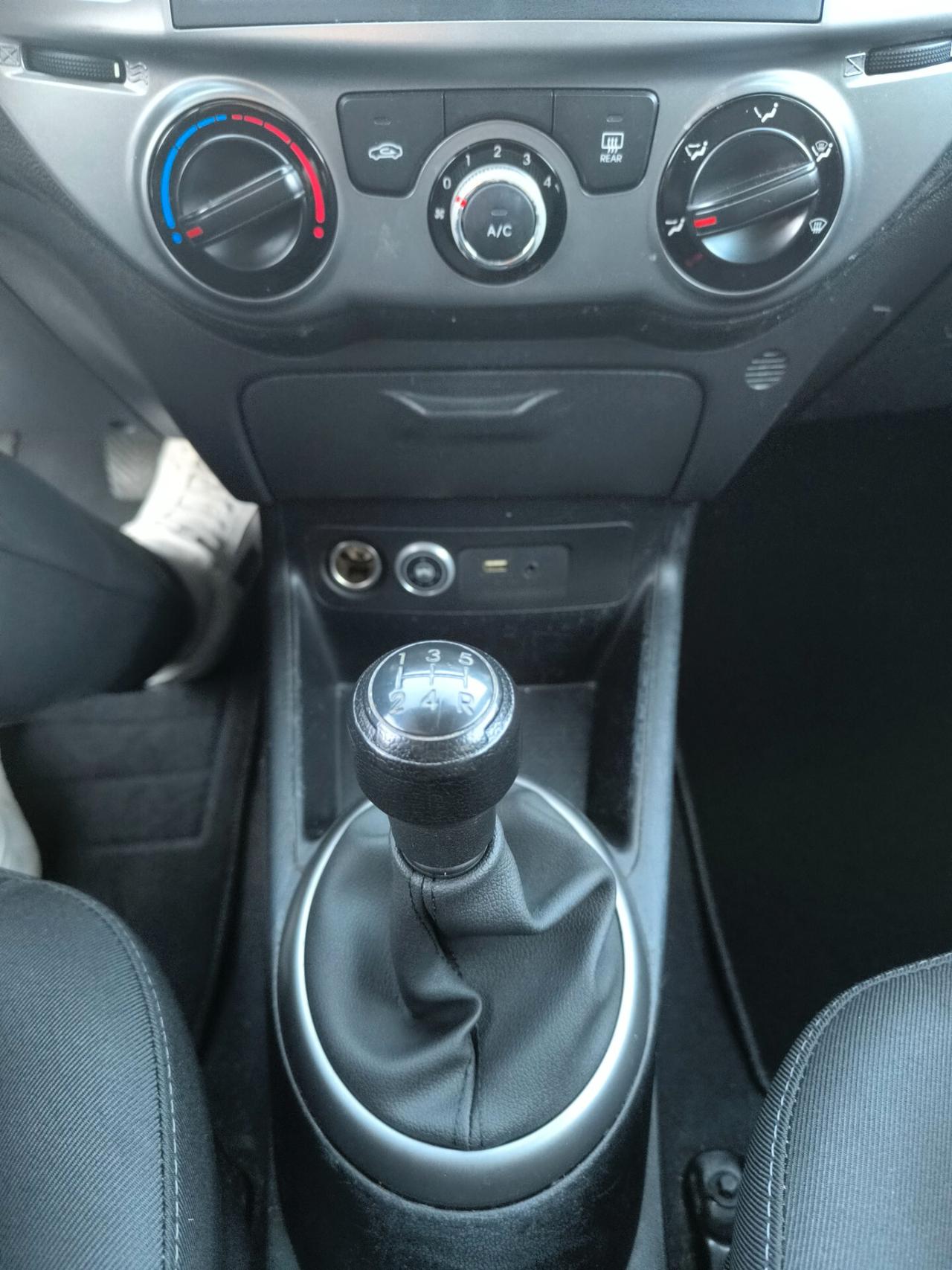 Hyundai i20 1.2 5p. Econext Sound Edition
