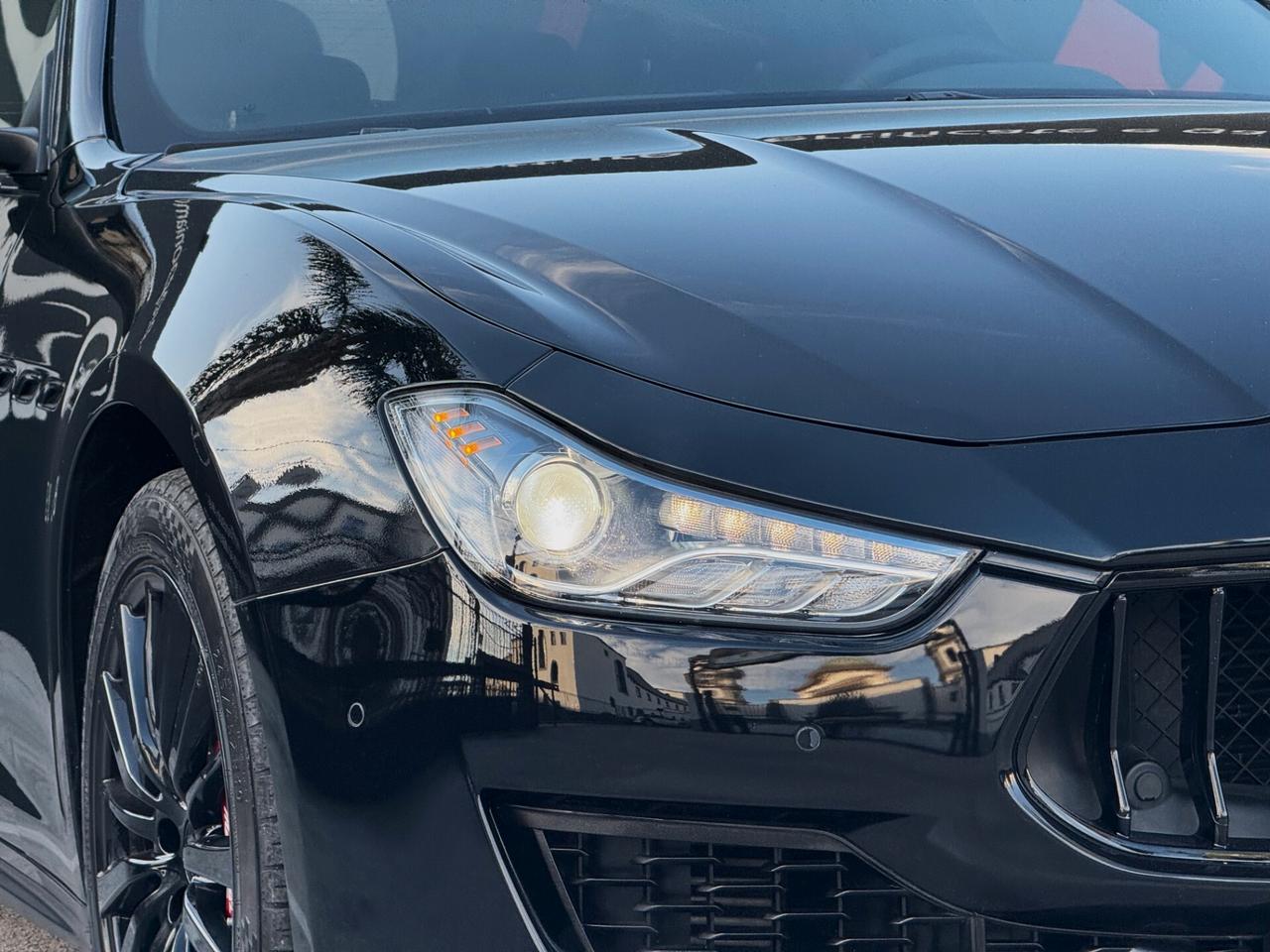 Maserati Ghibli 3.0 V6 DS Granlusso 250CV PACK BLACK