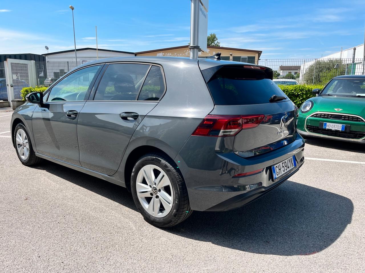Volkswagen Golf 1.5 TGI DSG Style METANO