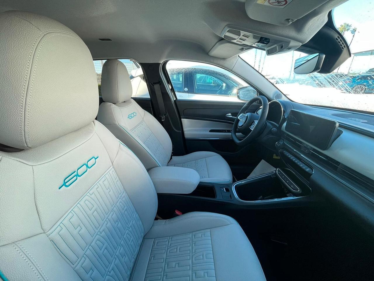 Fiat 600 Hybrid 110 CV DCT MHEV La Prima