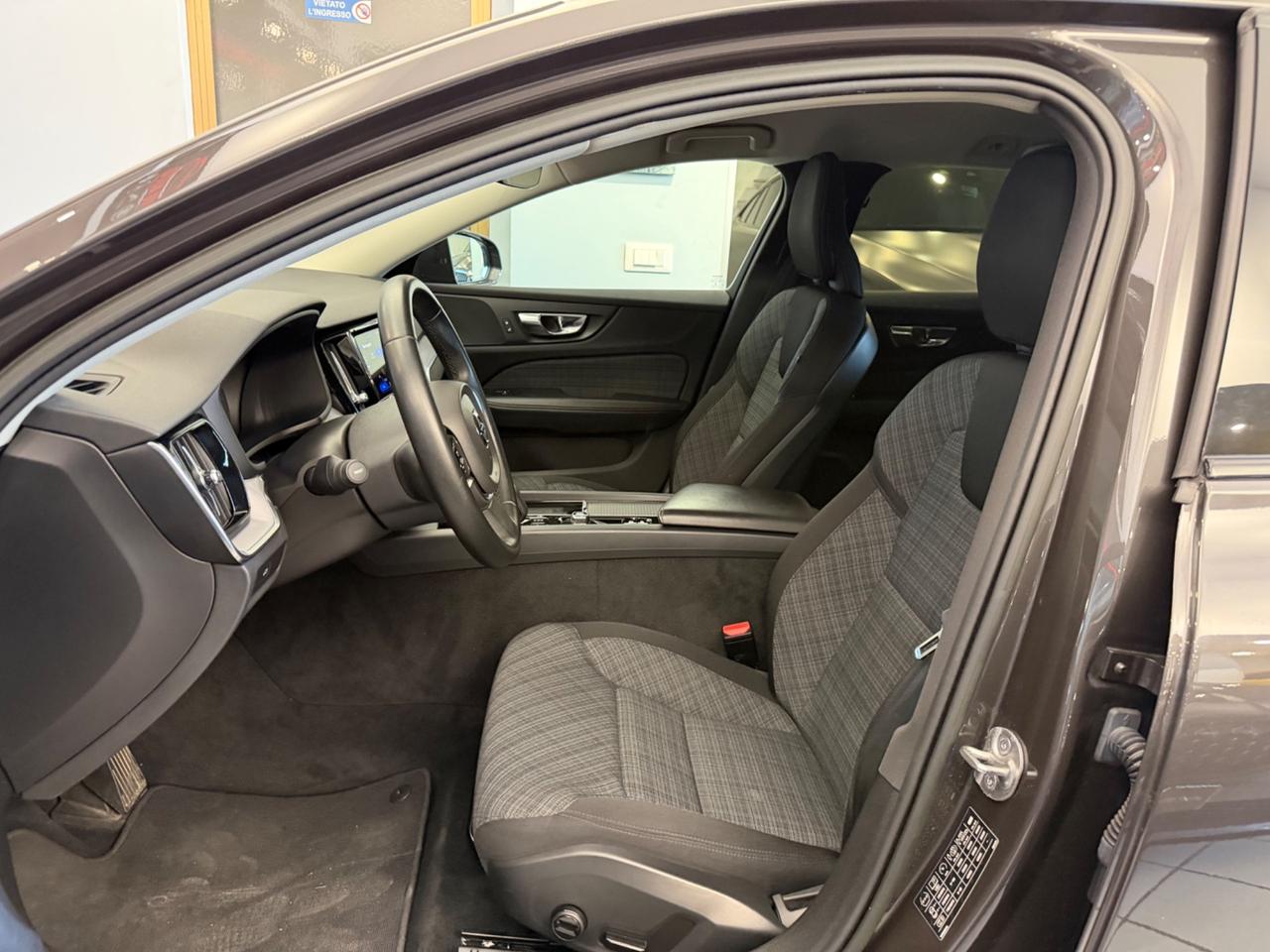 Volvo V60 Cross Country B4 (d) AWD automatico Ultimate