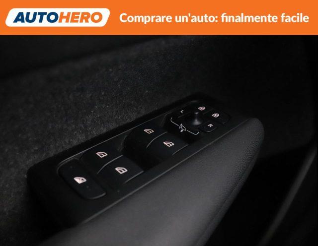 VOLVO XC40 T2 Essential