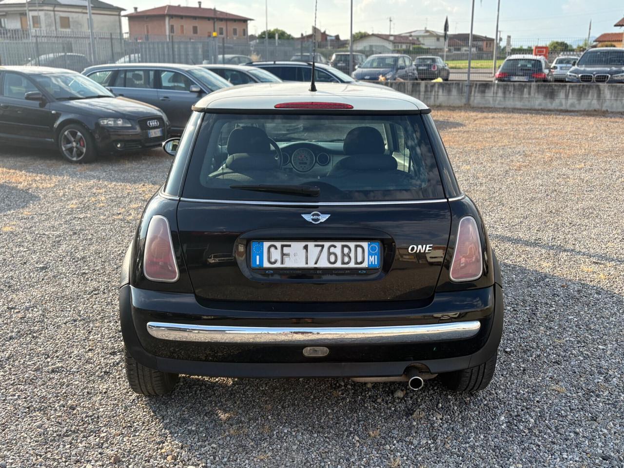 MINI ONE 1.6 BENZINA NEOPATENTATI