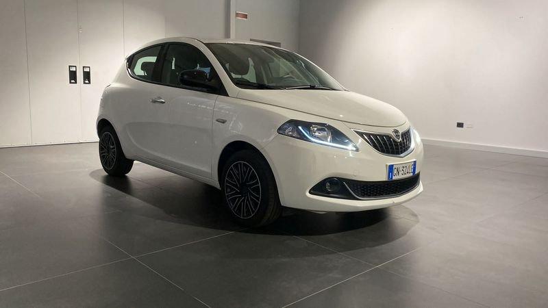 Lancia Ypsilon 1.0 FireFly 5 porte S&S Hybryd Gold