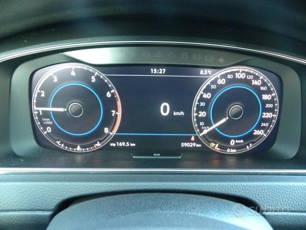 VOLKSWAGEN Golf 1.0 TSI 85 CV 5p. Limited / OK N