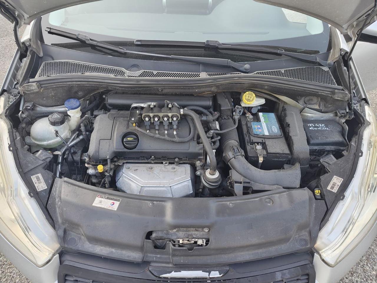 Peugeot 208 Active 1.4 95 VTI #11923