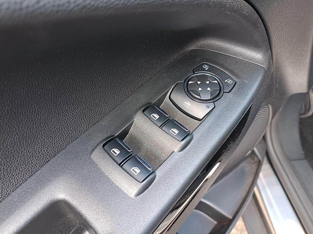 Ford EcoSport GPL ST-Line