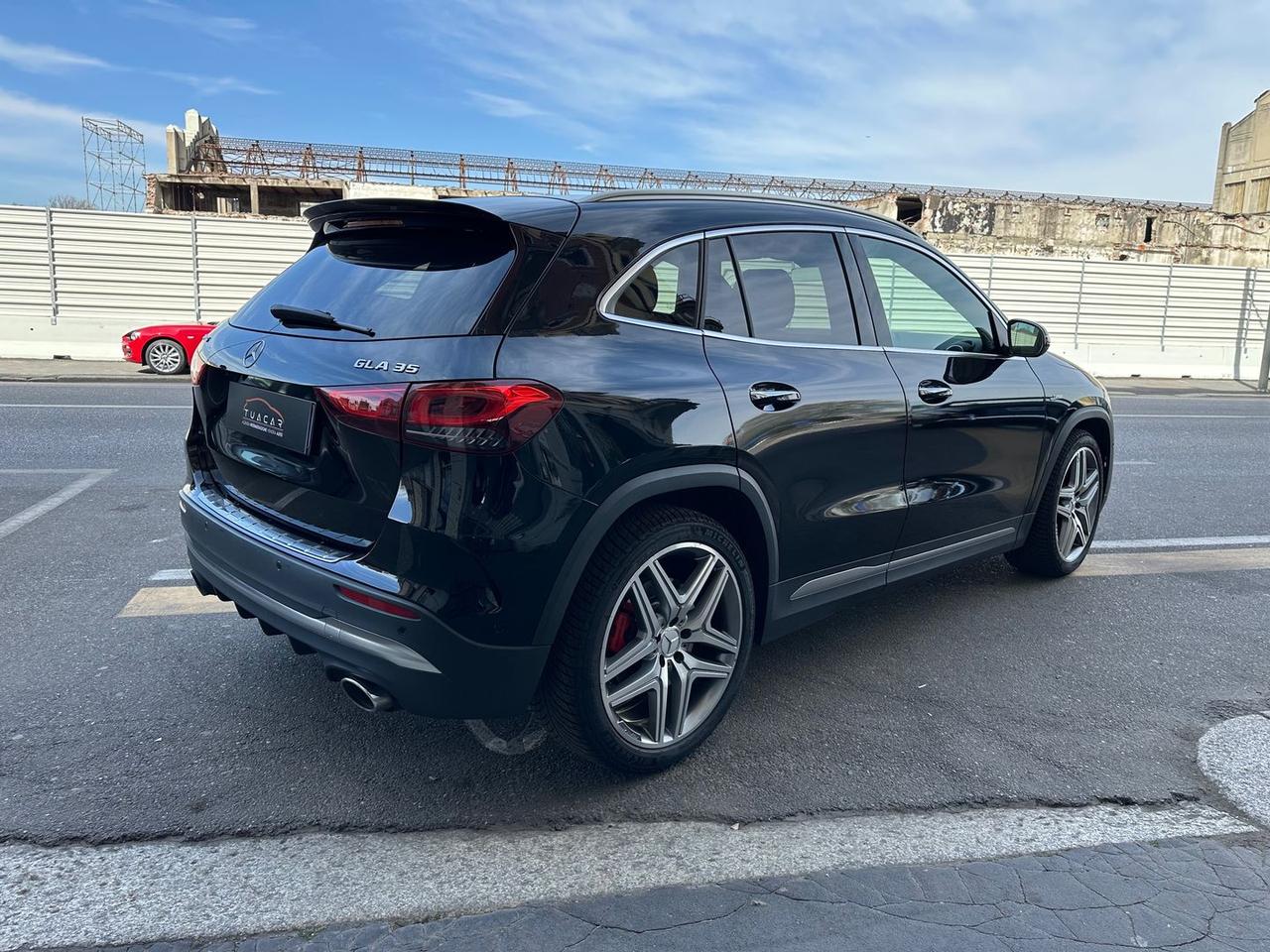 Mercedes-Benz GLA 35 AMG Premium #10246
