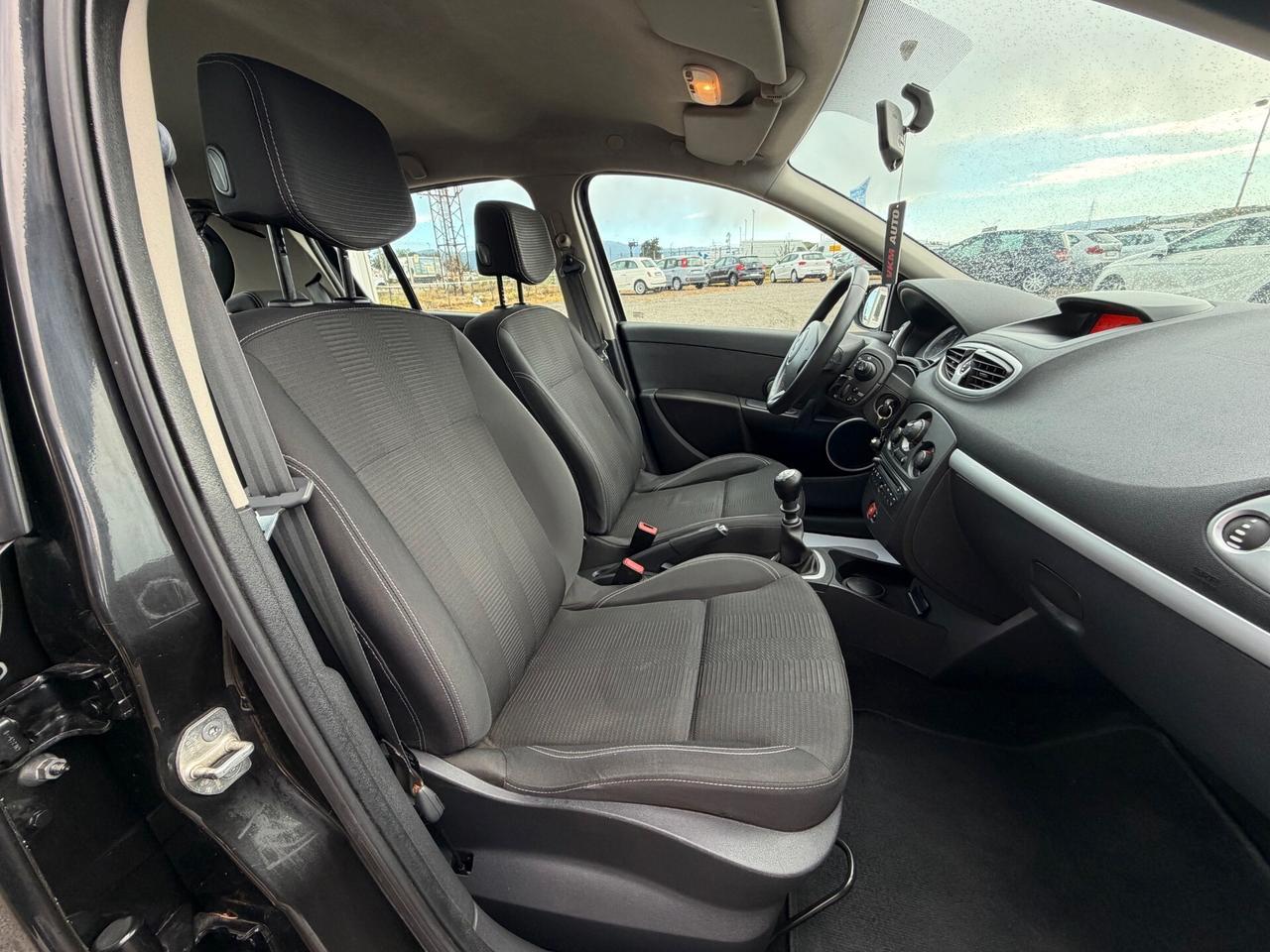 RENAULT Clio 1.5 dCi 5 porte NEOPAT. CERTIFICATA