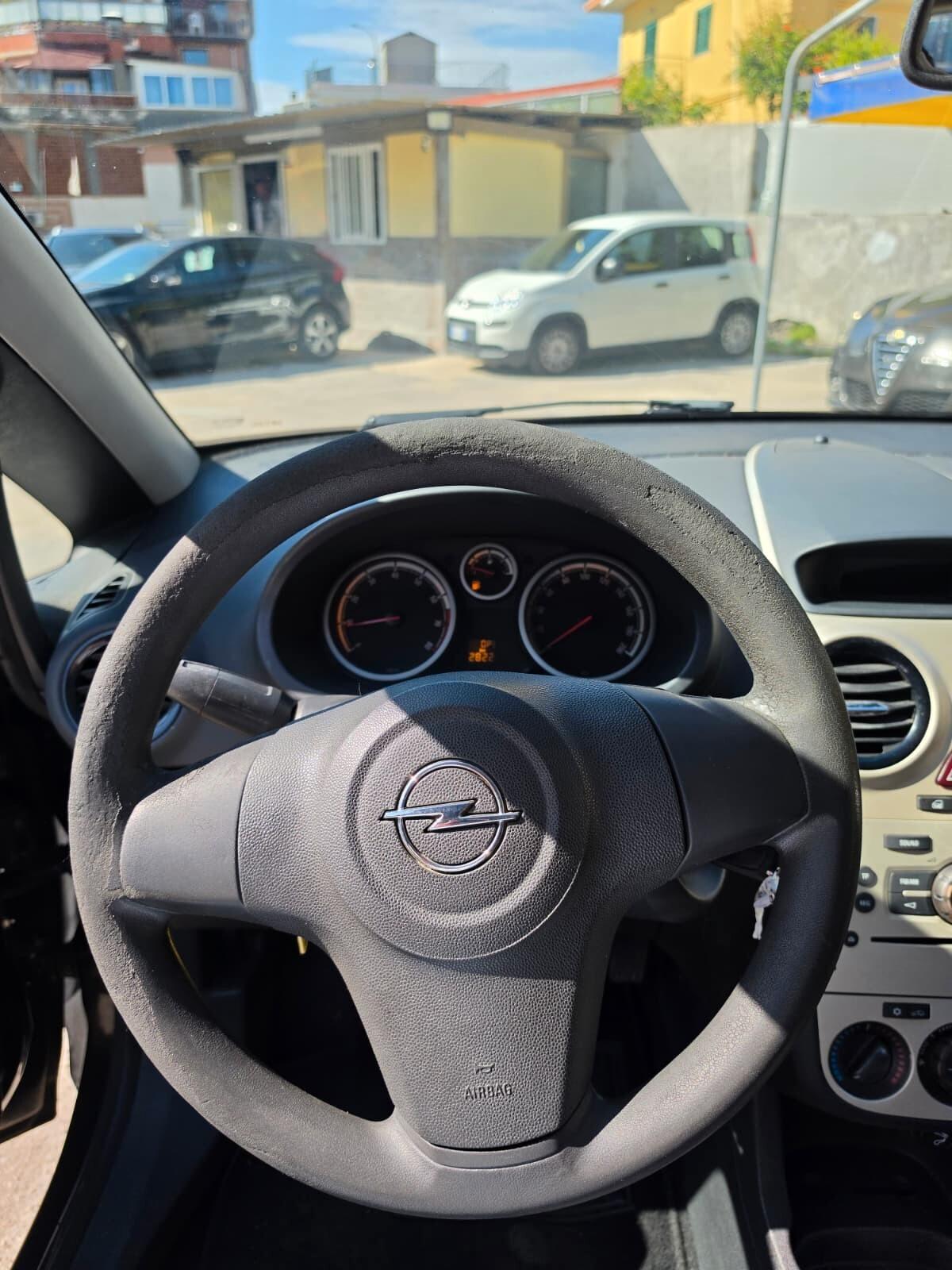 Opel Corsa 1.0 12V 5 porte GPL