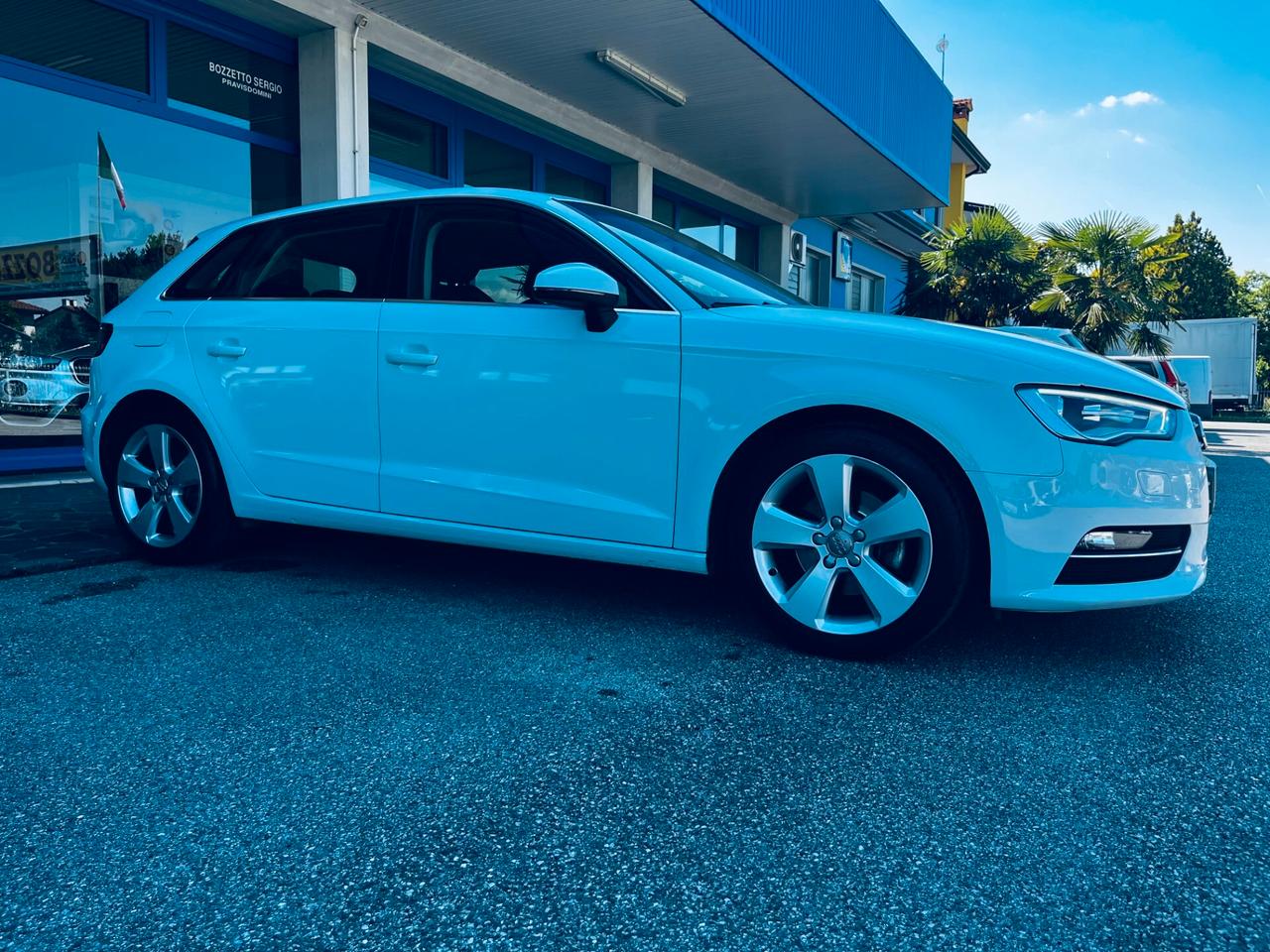 Audi A3 SPB 2.0 TDI 150 CV clean diesel Ambition Pronta consegna