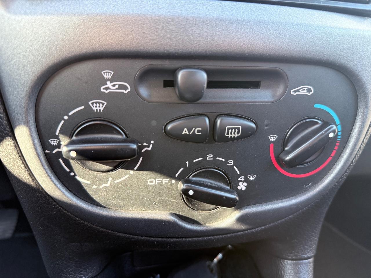 Peugeot 206 1.4 5p. XS Line