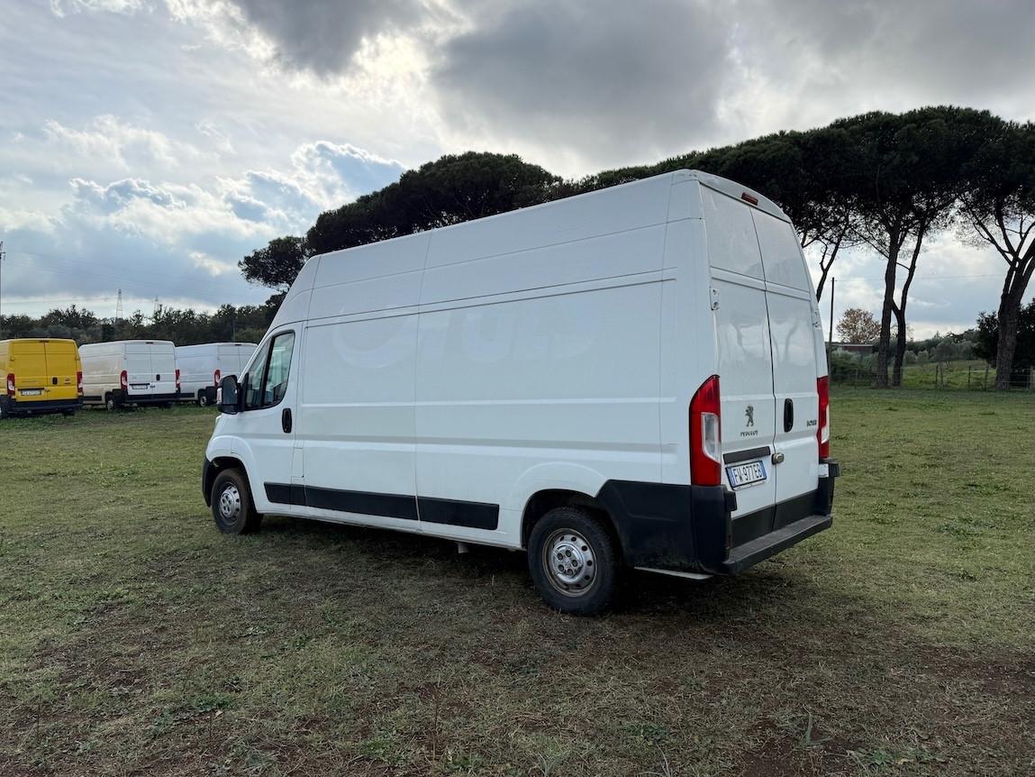 Peugeot BOXER 335 2.0 BlueHDi 130CV Furgone