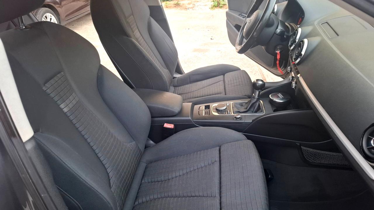 Audi A3 SPB 2.0 TDI 150 CV clean diesel Ambition