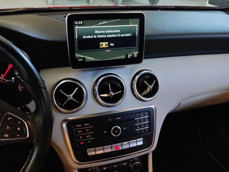 Mercedes-Benz Classe A A 180 d Premium auto my16
