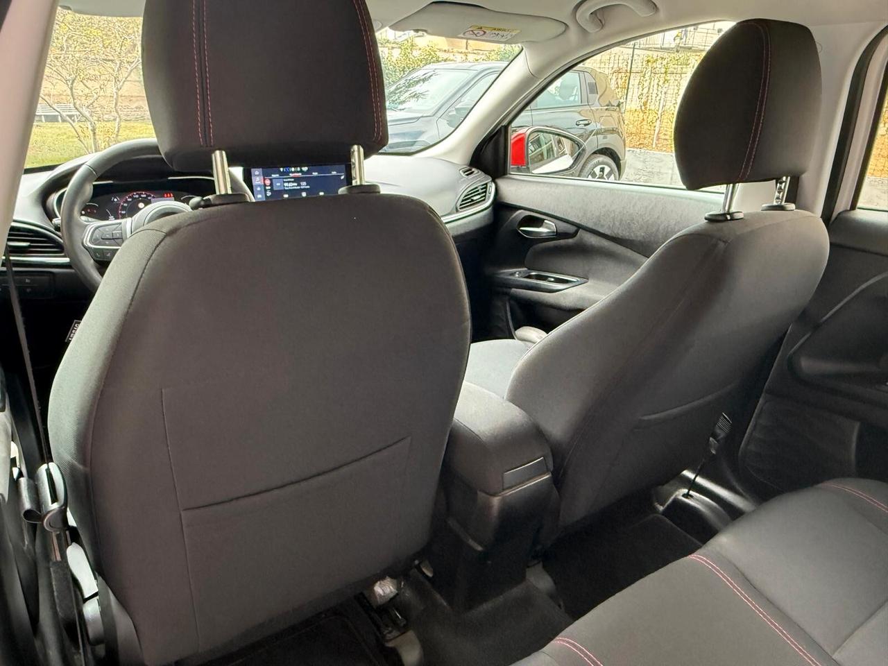 Fiat Tipo 1.0 5 porte Cross