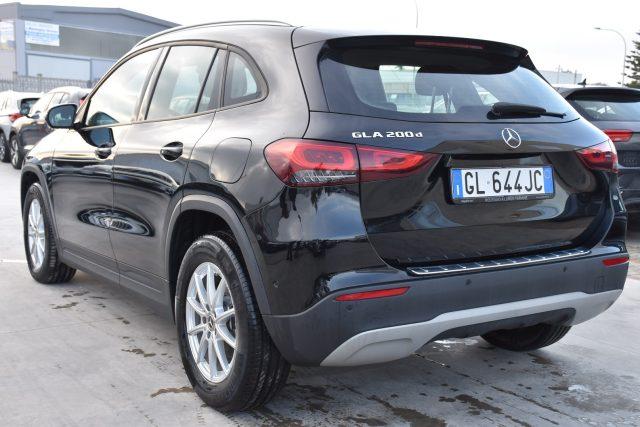 MERCEDES-BENZ GLA 200 d Automatic Business Extra