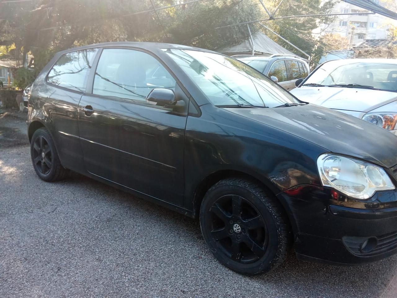 Volkswagen Polo ----
