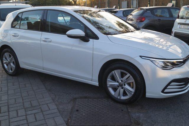 VOLKSWAGEN Golf 1.0 eTSI EVO DSG Life