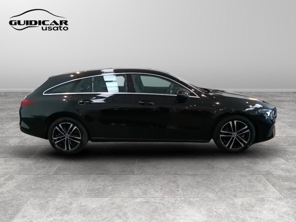 Mercedes-Benz CLA Sh.Brake - X118 2023 - CLA Shooting Brake 180 d Advanced auto