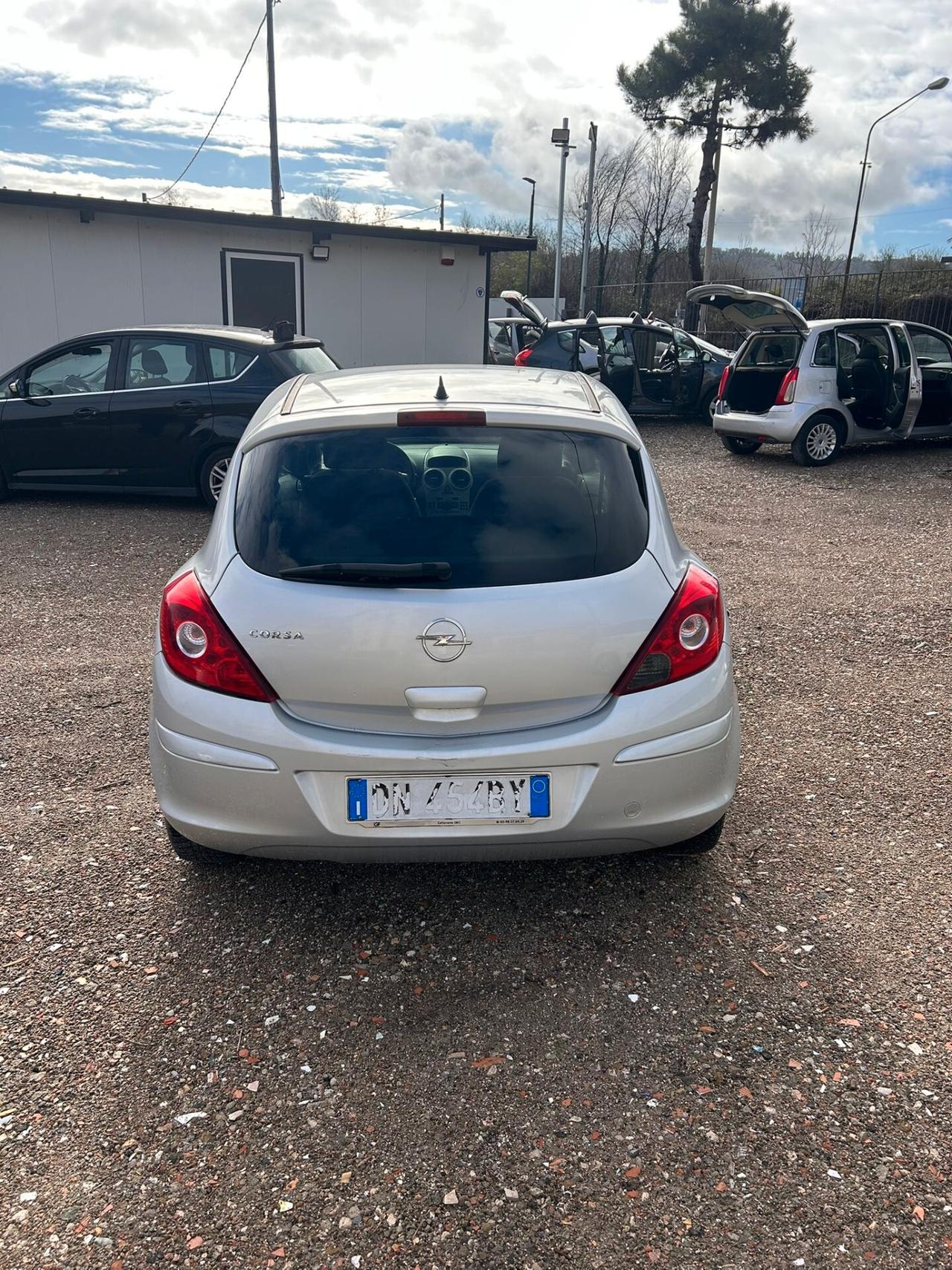 Opel Corsa 1.0 12V 3 porte Enjoy