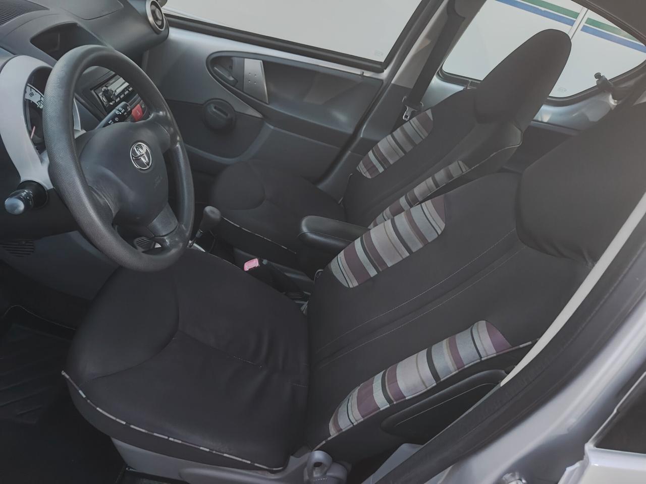 Toyota Aygo 1.0 MMT 5 porte Sol