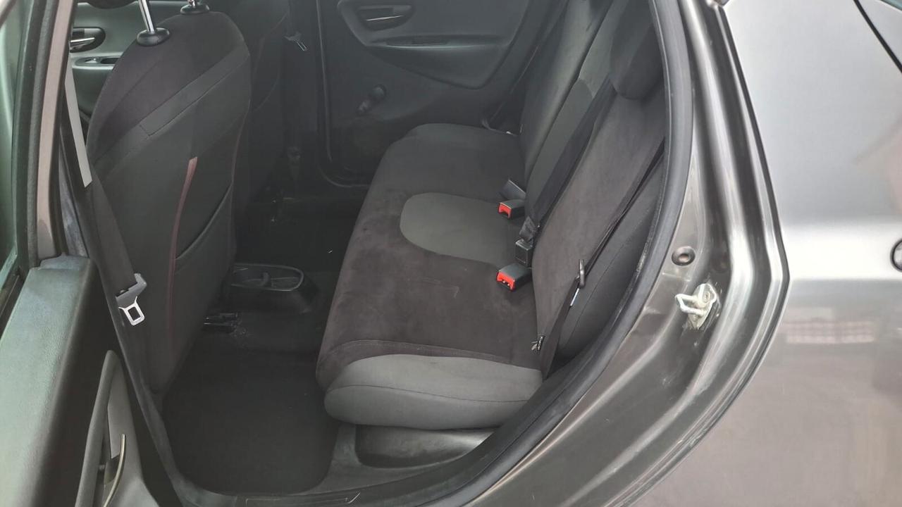 Lancia Ypsilon 1.2 69 CV 5 porte Gold