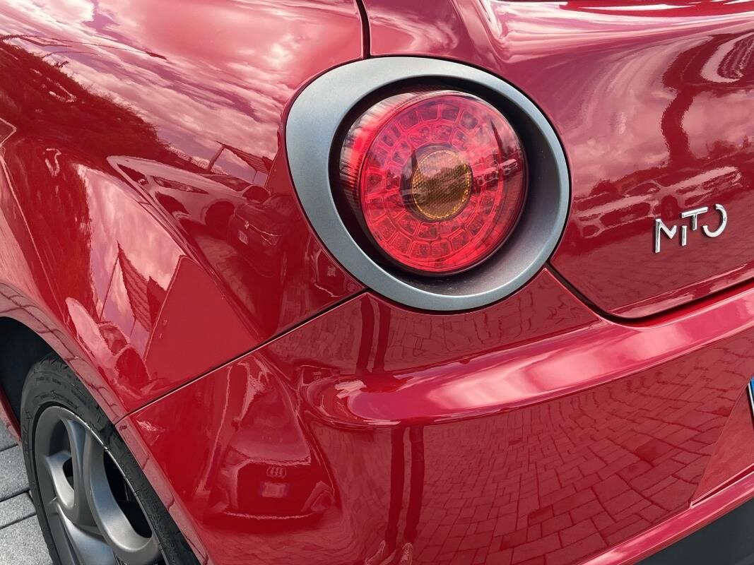 Alfa Romeo MiTo 1.4 tb Distinctive Gpl 120cv E6