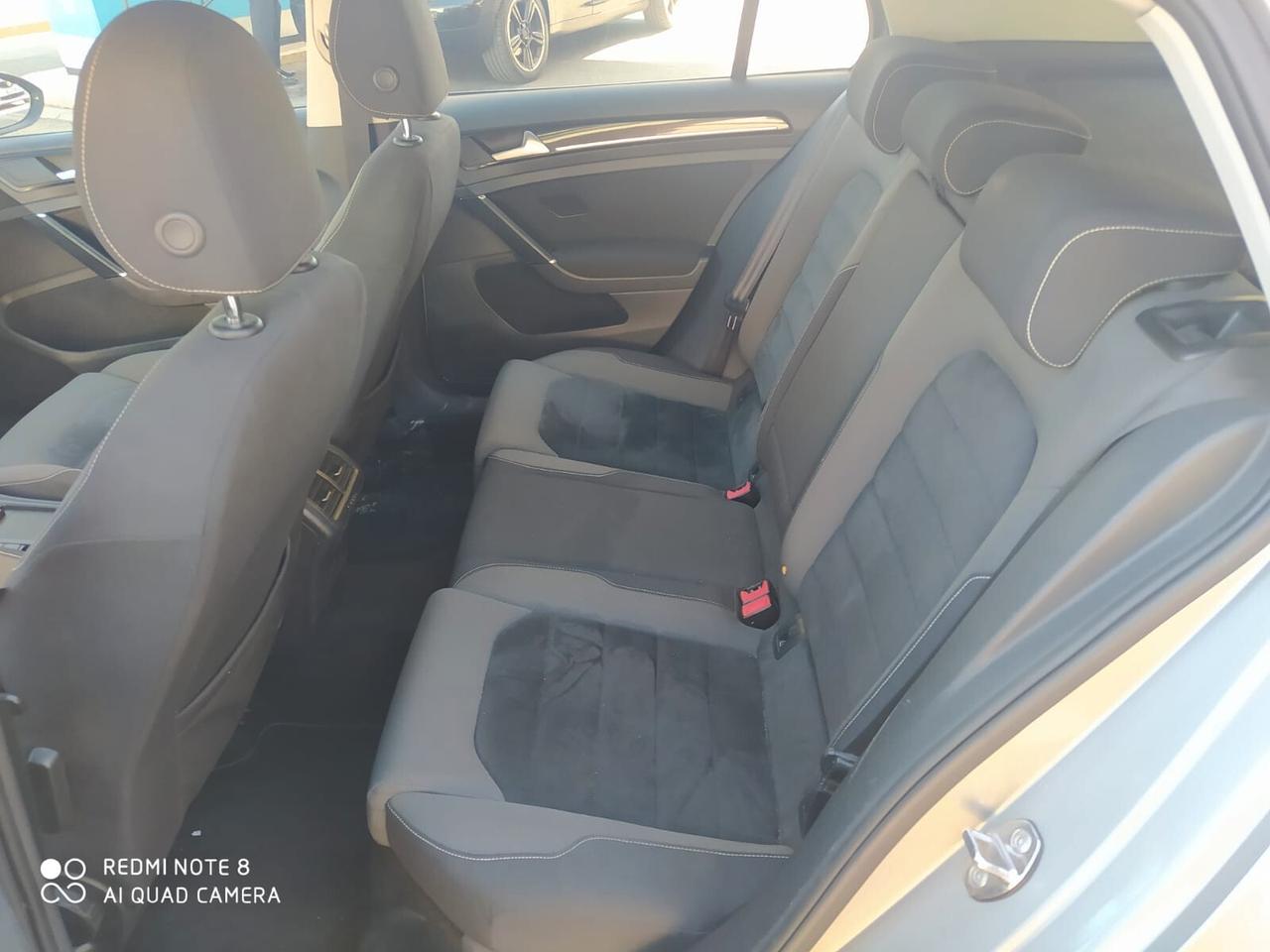 Volkswagen Golf 2.0 TDI DPF Highline