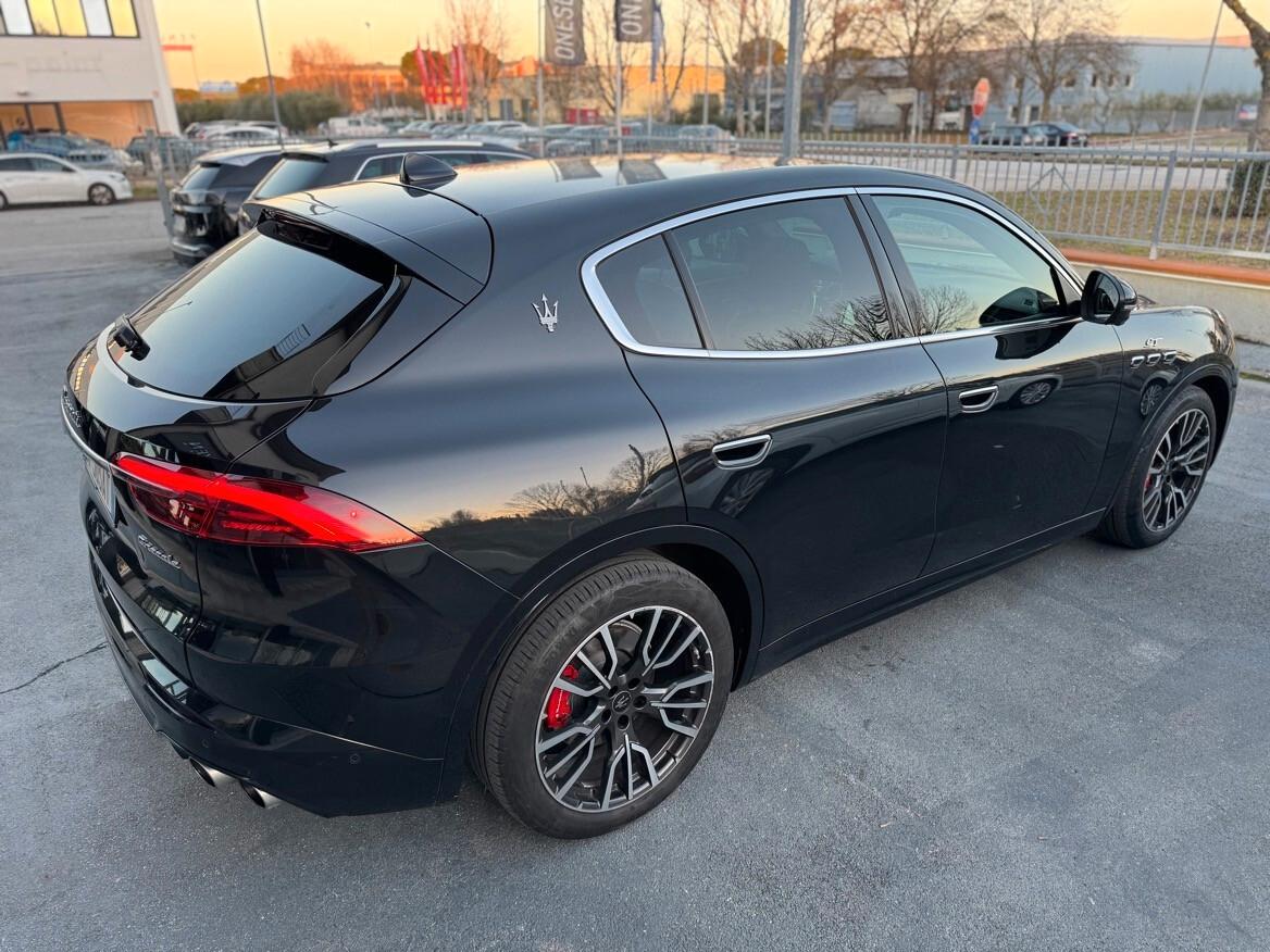 Maserati Grecale MHEV 300 CV AWD GT