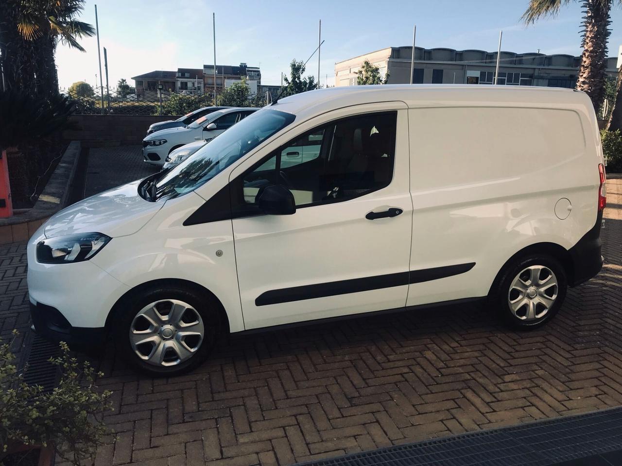 Ford Transit Courier Transit Courier 1.5 TDCi 75CV Van Trend