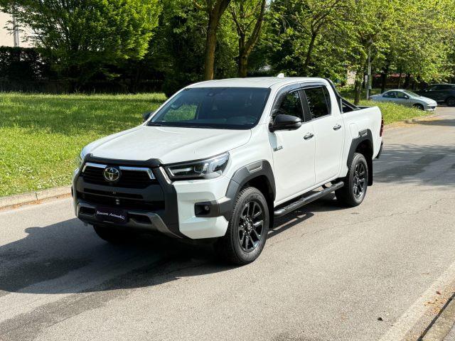 TOYOTA Hilux 2.8 D A/T 4WD Double Cab Invincible IVA ESPOSTA