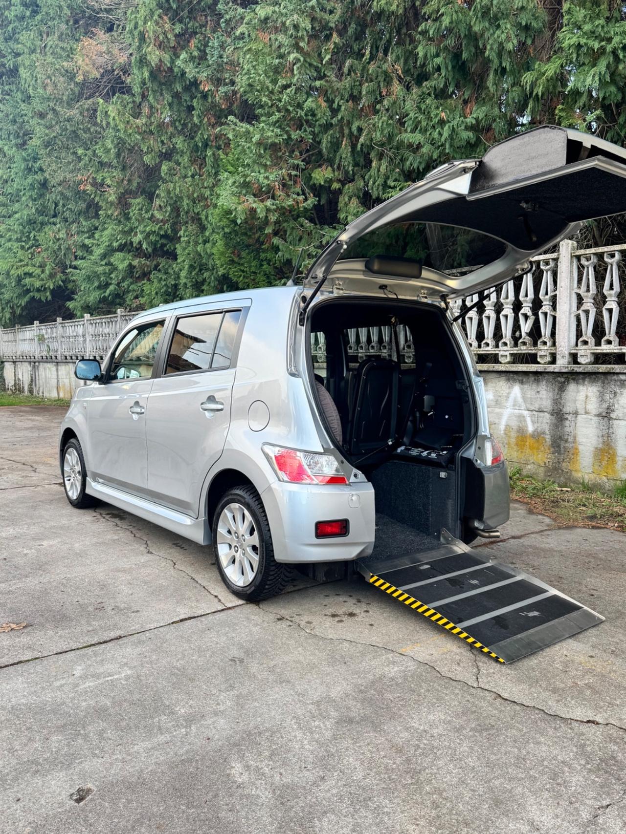 Daihatsu Materia trasporto e guida Disabili