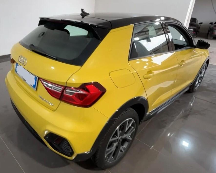 Audi A1 citycarver 30 TFSI Admired