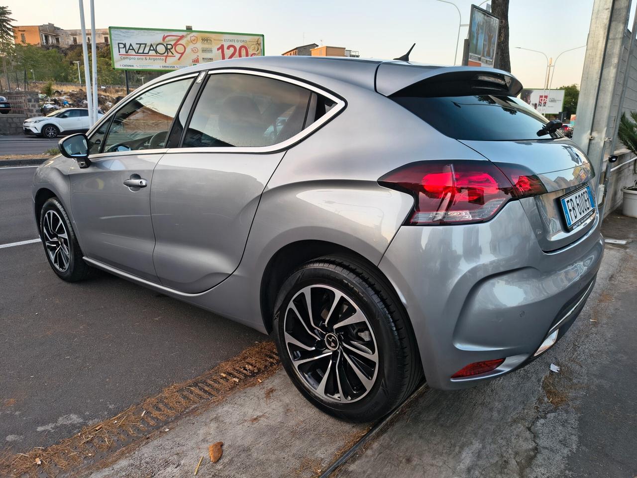 DS4 1.6 DIESEL SOLO 60.000 KM UNICOPROPRIETARIO