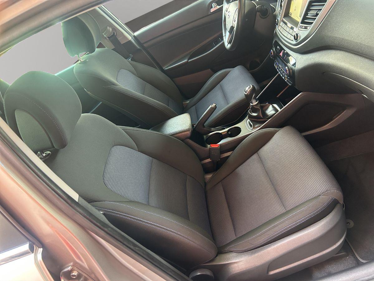 HYUNDAI - Tucson - 1.7 CRDi 116CV XPossible NAVI TELECAMERA