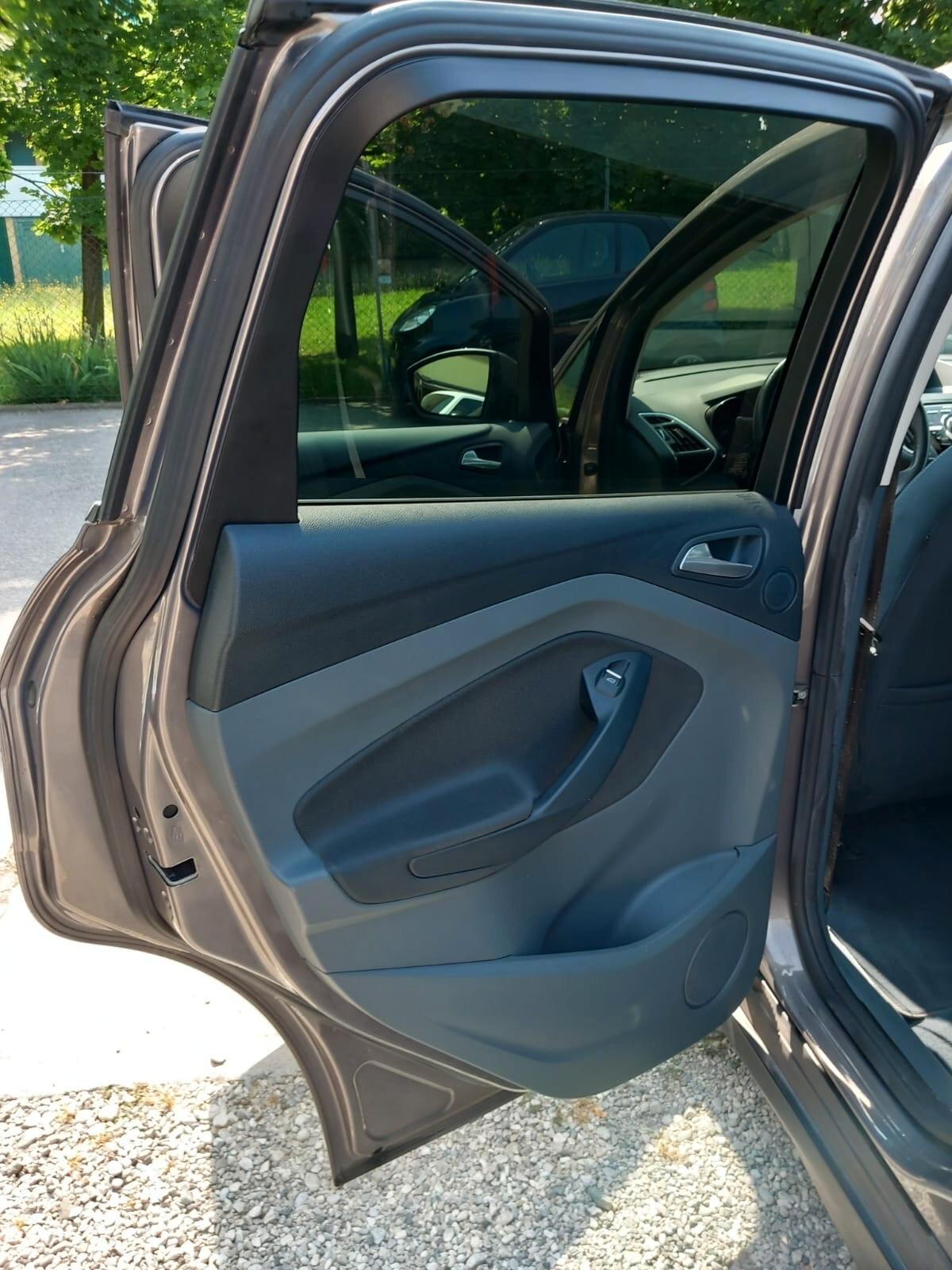 Ford C-Max 1.6 TDCi 95CV Titanium