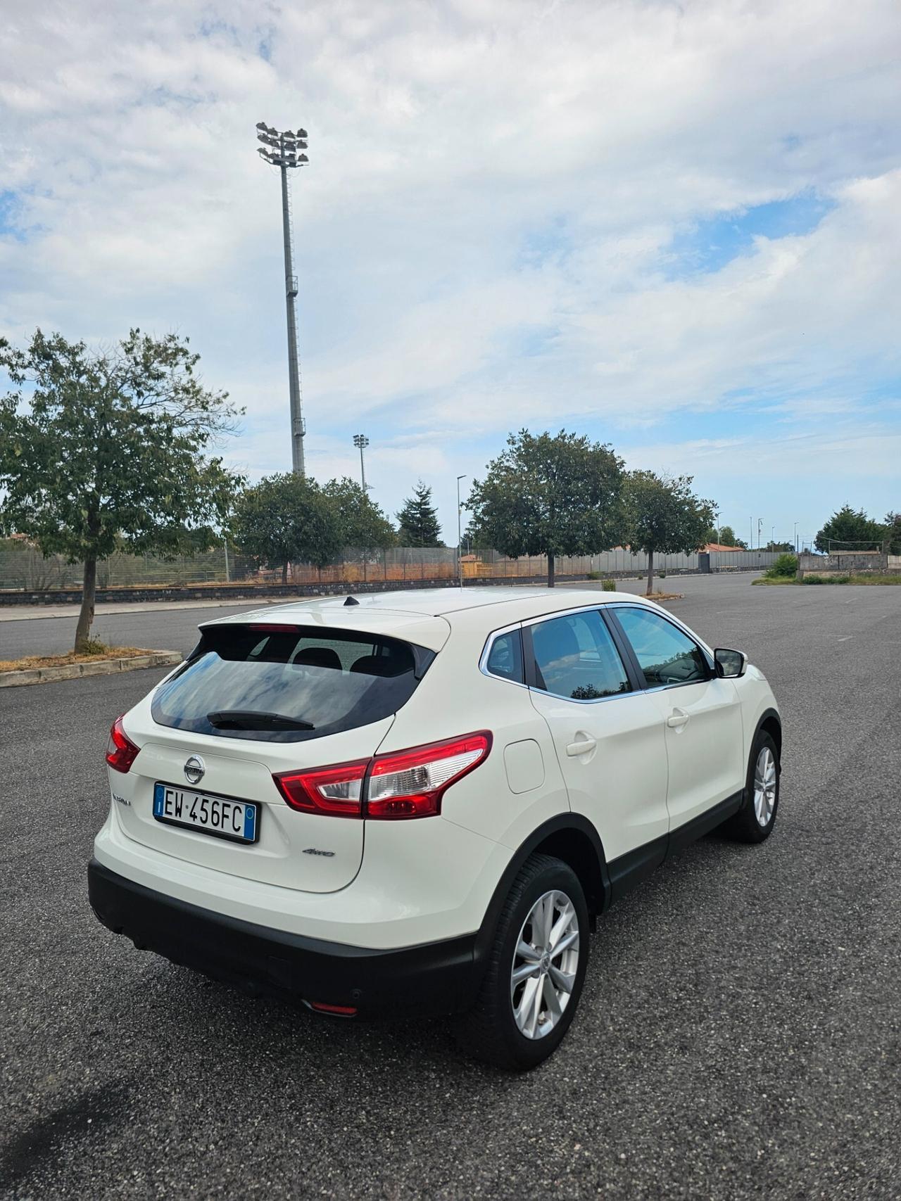 Nissan Qashqai 4WD 1.6 Diesel 130cv 4x4 disinseribile