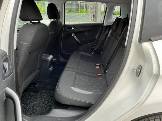PEUGEOT 2008 1.2 PureTech 82 Active