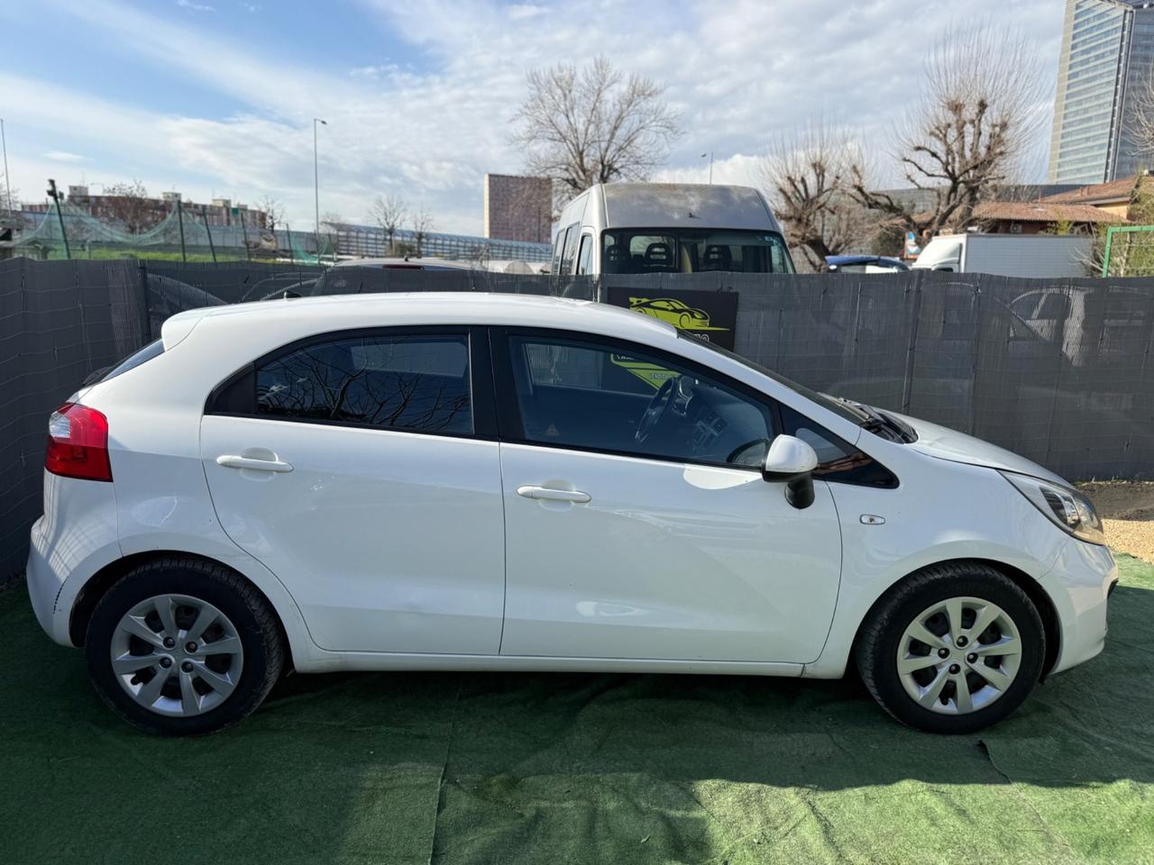 Kia RIO 1.2 BENZINA 2013 UNICOPROPRIETARIO NEOPATENTATI