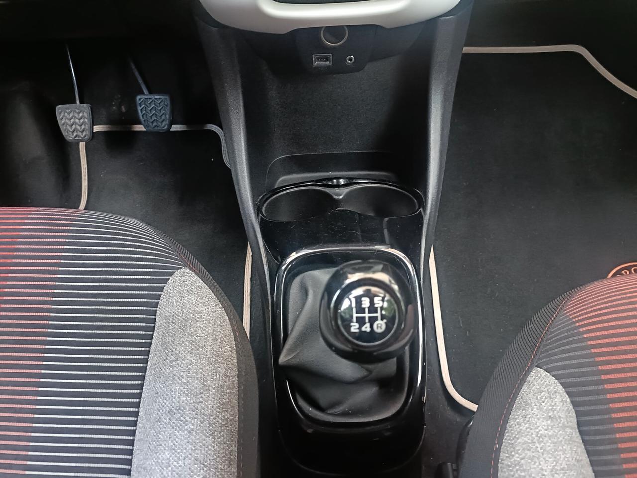 Peugeot 108 VTi 68 5 porte Roland Garros TOP!