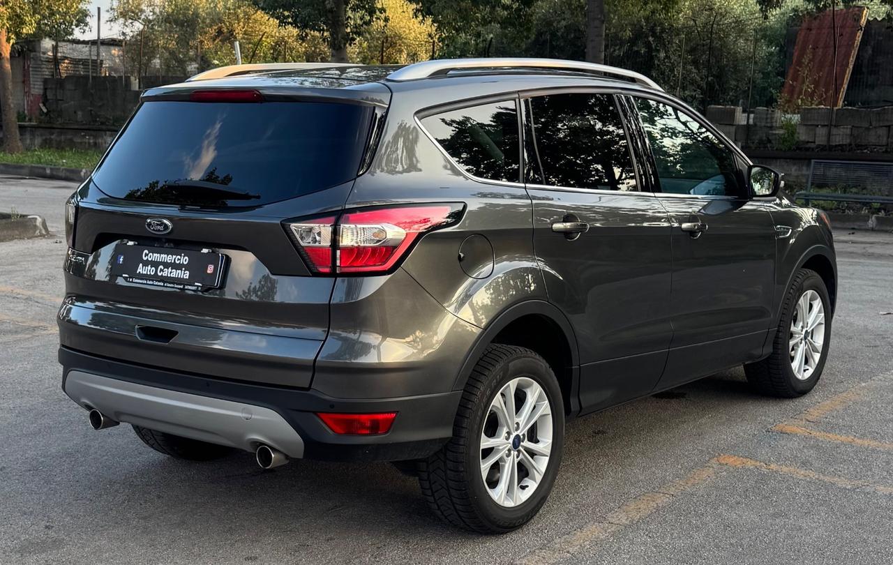 Ford Kuga 1.5 TDCI TITANIUM