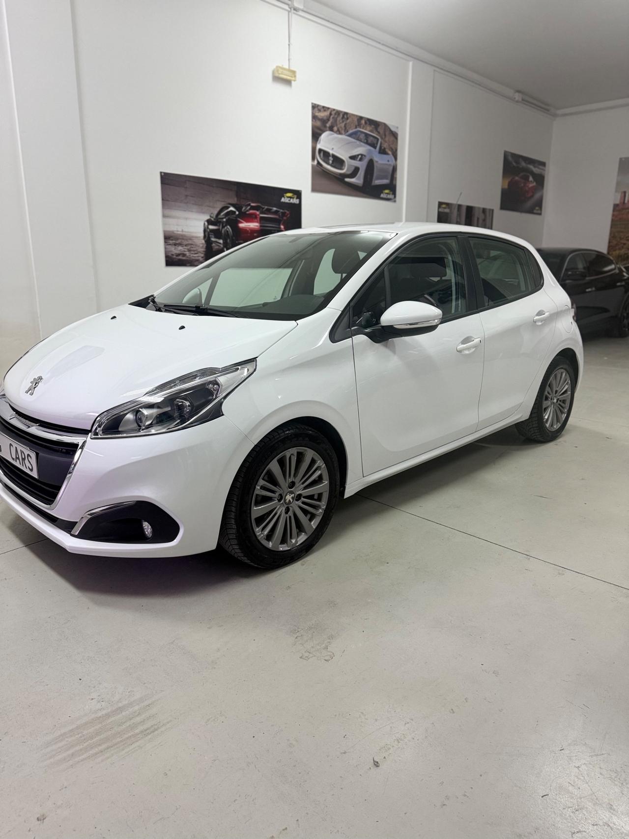 Peugeot 208 BlueHDi 75 5 porte Allure