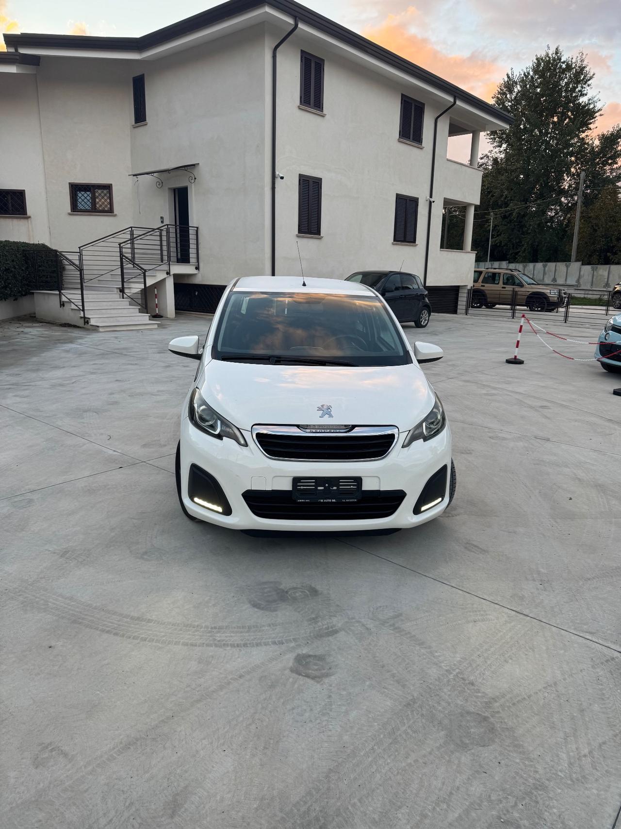 Peugeot 108 1.0 70CV