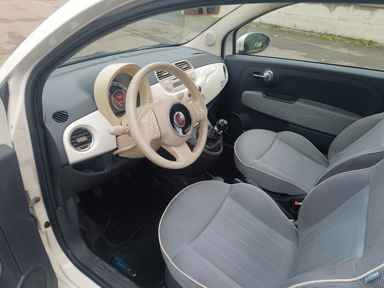 Fiat 500 1.2 Lounge SOLAMENTE 52.000 km
