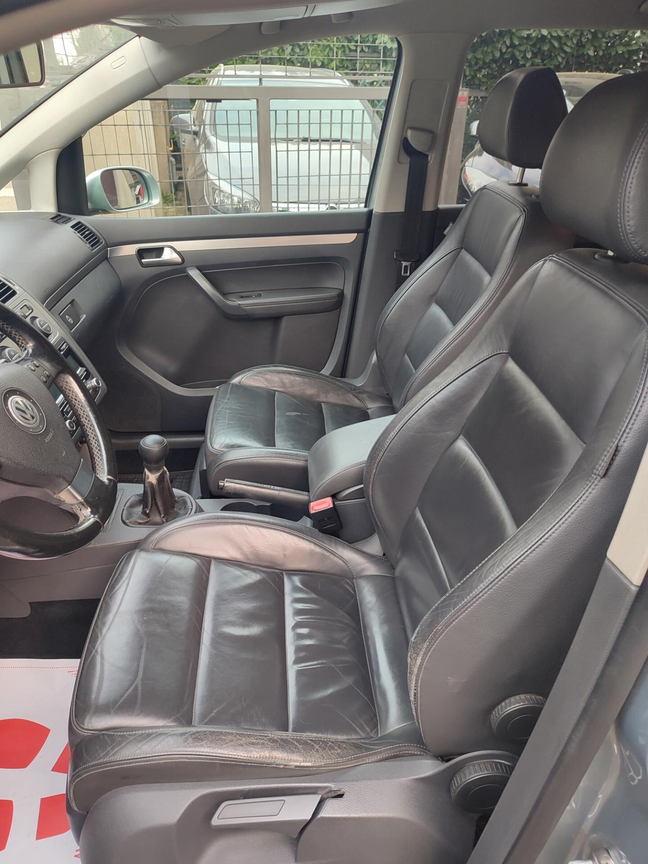 VOLKSWAGEN TOURAN 2009 2.0DIESEL 7POSTI FULL OPT.