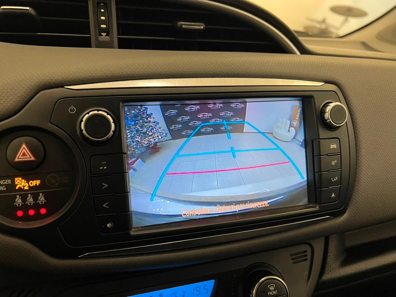 Toyota Yaris 1.5 Hybrid 5p 74cv Active 2017